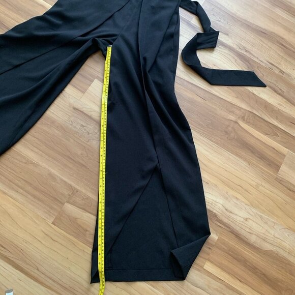 The Limited Black Belted Wide Leg Jumpsuit Womens Size 10 Round Neck Pockets - Picture 8 of 10